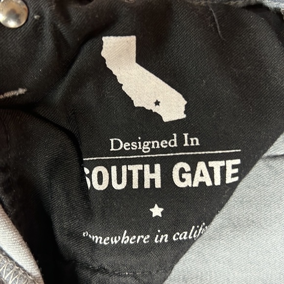 AG High Rise Stevie Ankle - Picture 2 of 5